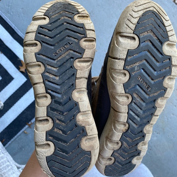 Sorel Joan Explorer II Hiking Boots Size 9 (runs small) - Picture 2 of 2